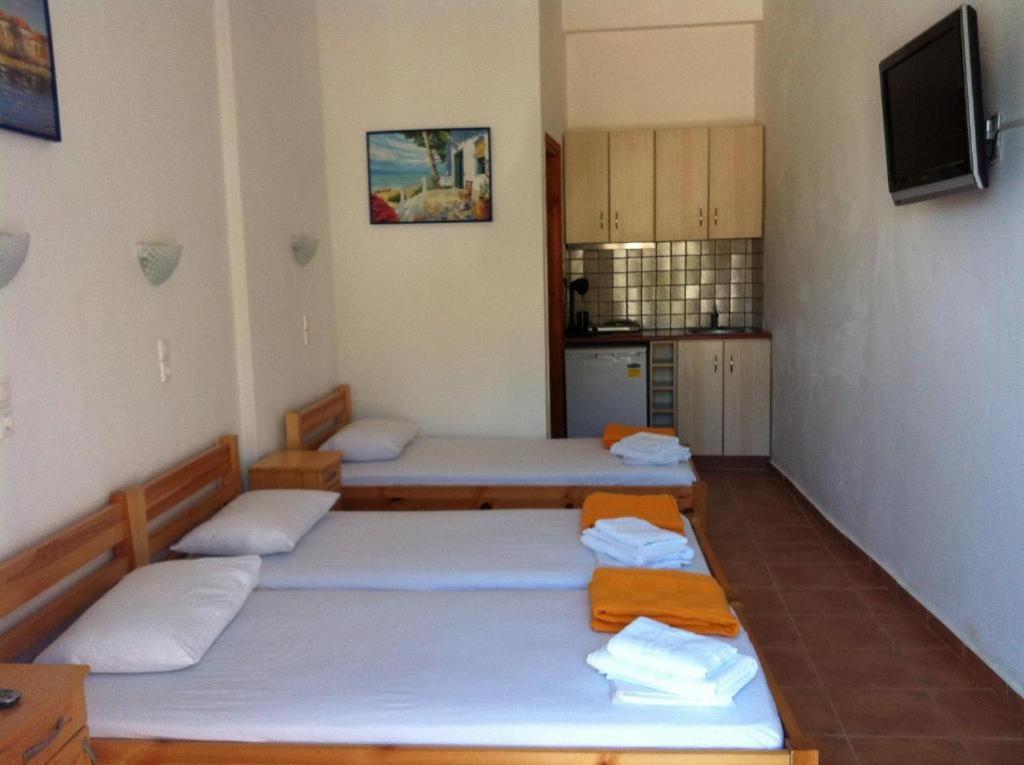 Lydia Mare Aparthotel Ágios Kírykos Rom bilde