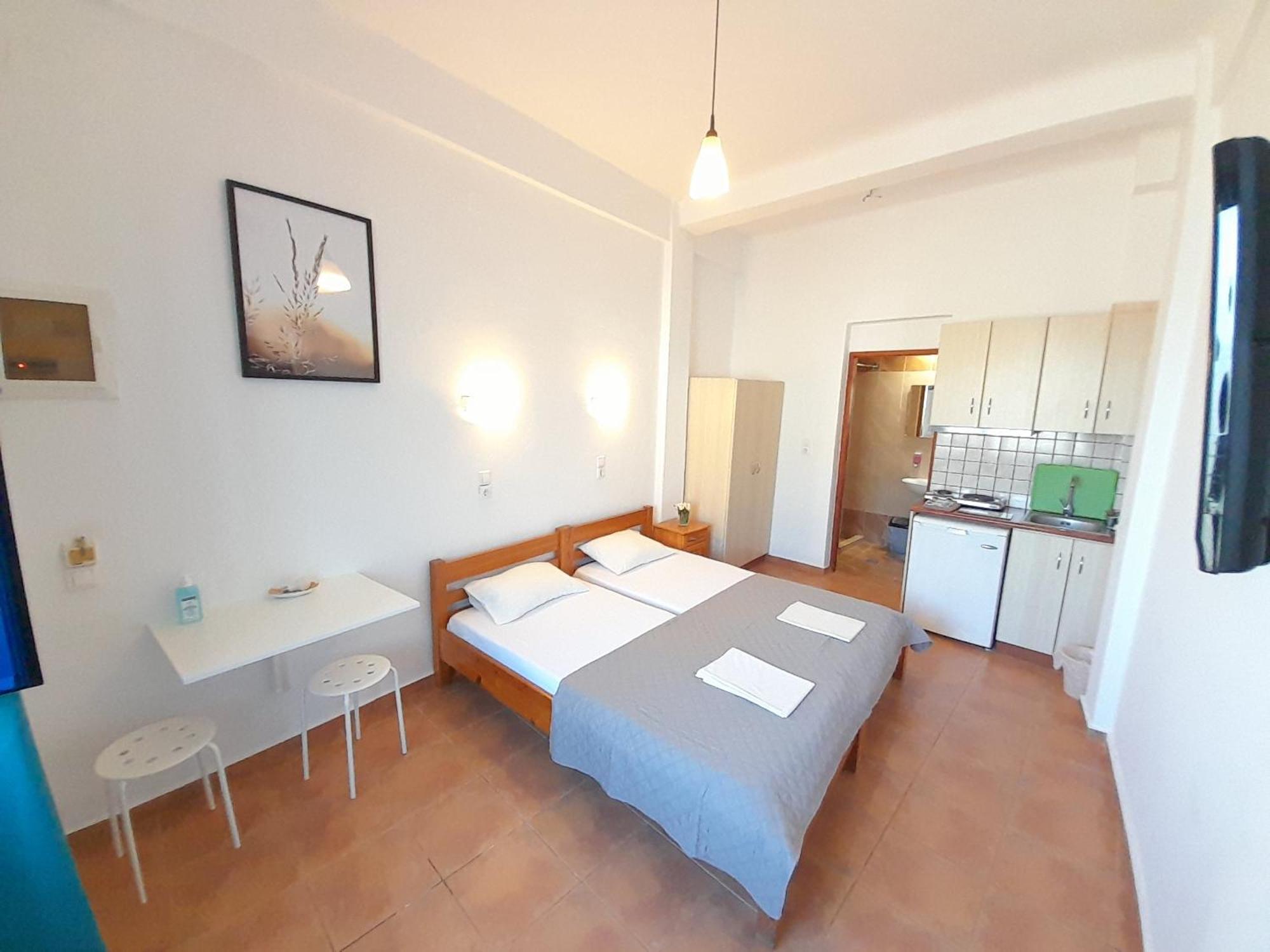 Lydia Mare Aparthotel Ágios Kírykos Rom bilde